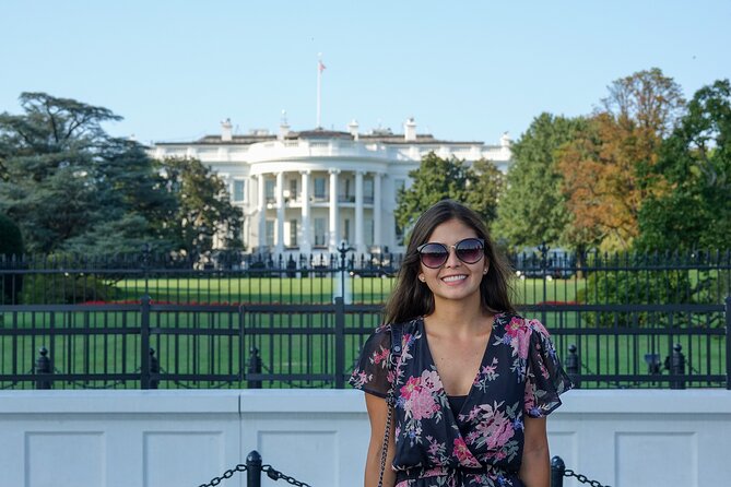 Private Photoshoot Outside the White House & Supreme Court - Good To Know