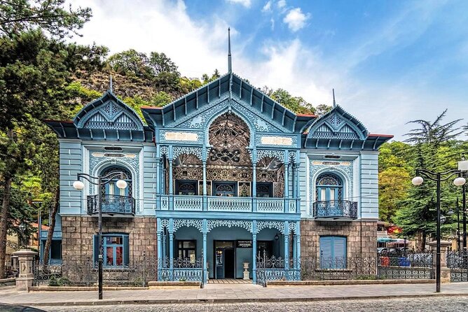 Private Trip to Borjomi Park and Uplistsikhe Rock-Hewn Town - Tour Overview