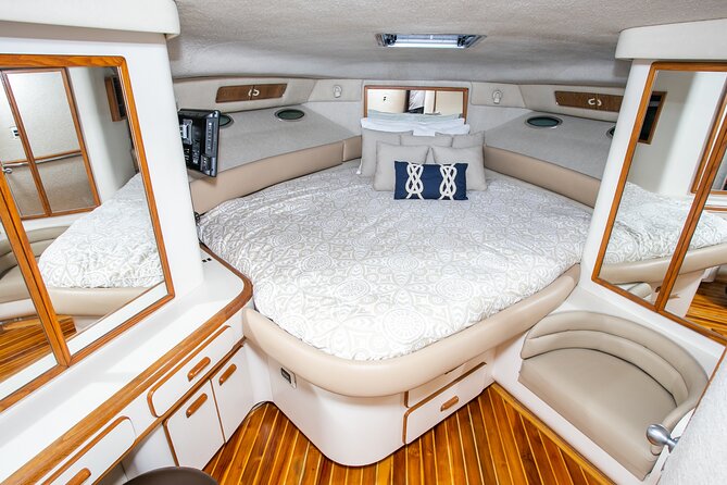 Private Yacht Charter in Costa Rica - Overview and Pricing