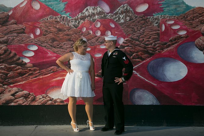 Romantic 2 Hour Photo Tour by Limousine Review - Tour Overview
