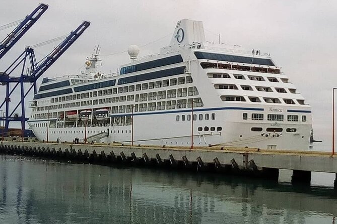 Sandwich Harbour Scenic Excursion – For The Cruise Ships