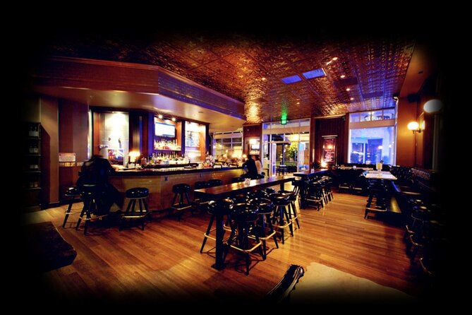 Self-Guided Scavenger Hunt: Long Beach Boss Bar Crawl - About Your Stay