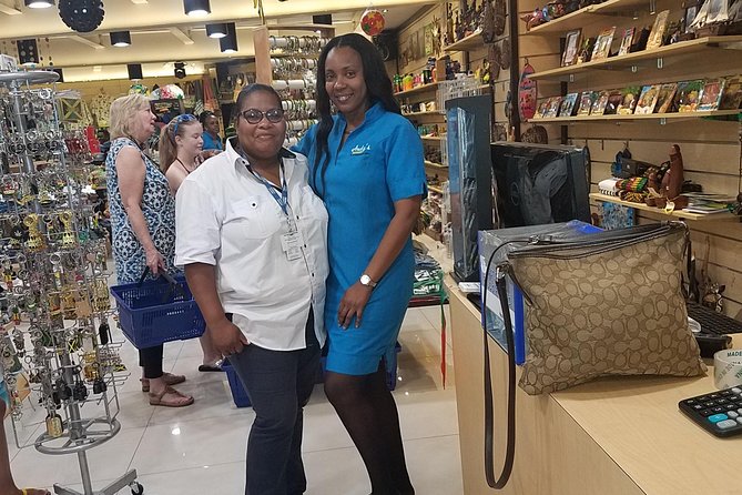 Shopping From Ocho Rios Hotels - Shopping Highlights in Ocho Rios