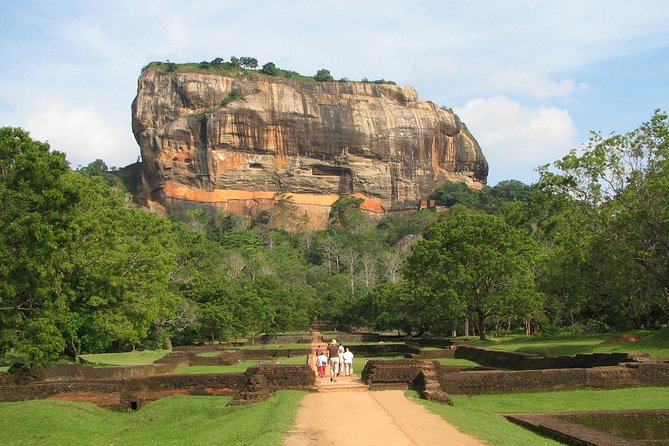 Sigiriya Rock and Dambulla Cave Temples From Negombo (All Inclusive Day Tour) - Good To Know