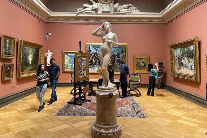 Skip-The-Line Access to Gothenburg Museum of Art With Tour Guide - Key Points