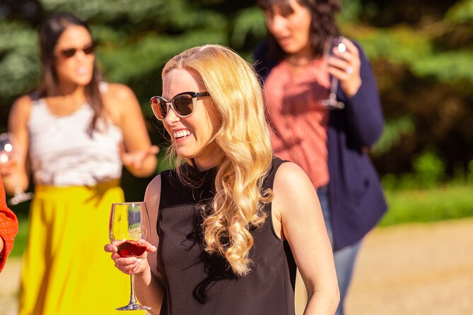 Small-Group Vineyard and Orchard Tour With Wine Tasting in Muscoda - About Your Stay