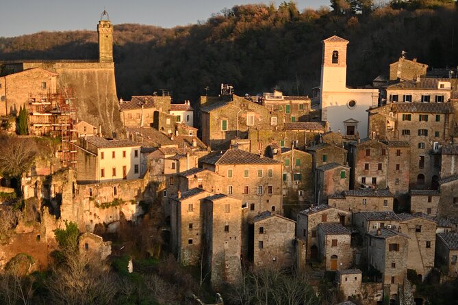 Sorano: The Vie Cave and Cantina Della Luce - Key Points