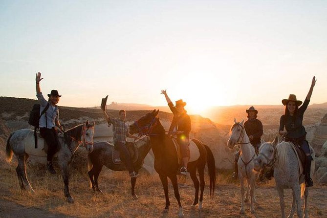 Sunset Horse Back Riding Tour - Unbeatable Pricing and Flexible Booking