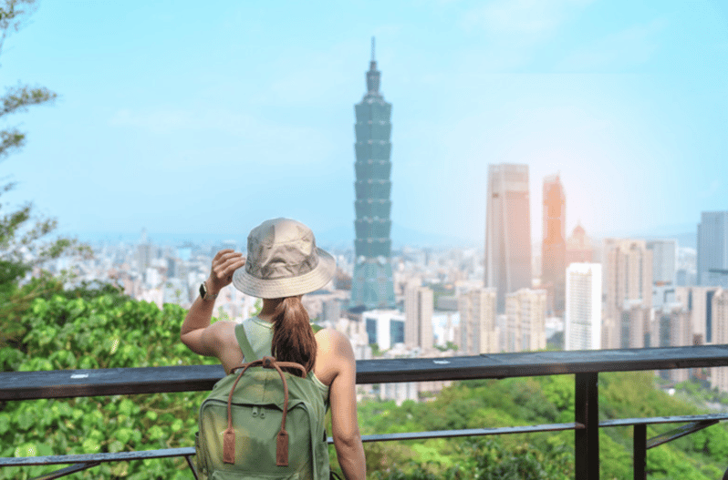 Taipei: City Highlights Private Sightseeing Tour With Guide