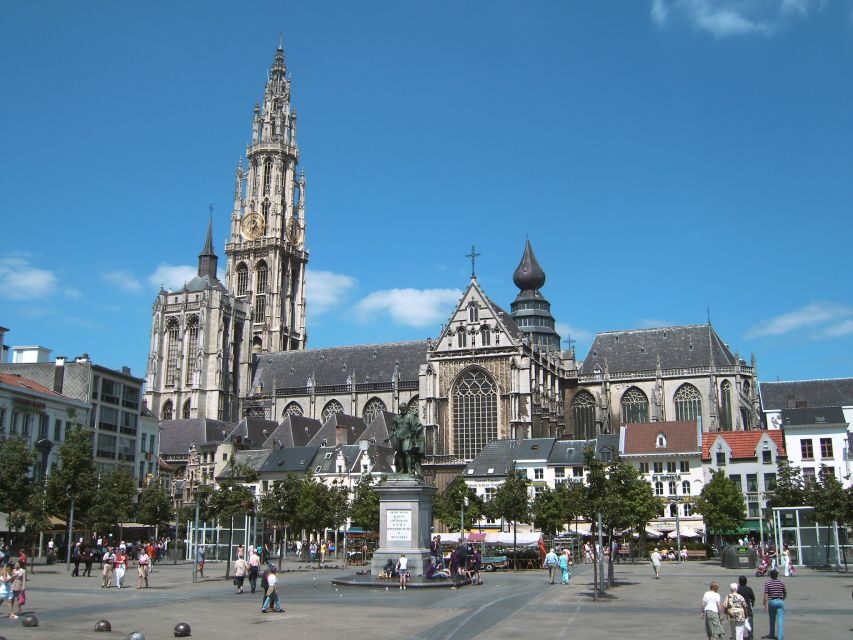 Antwerp: Private Historical Highlights Walking Tour
