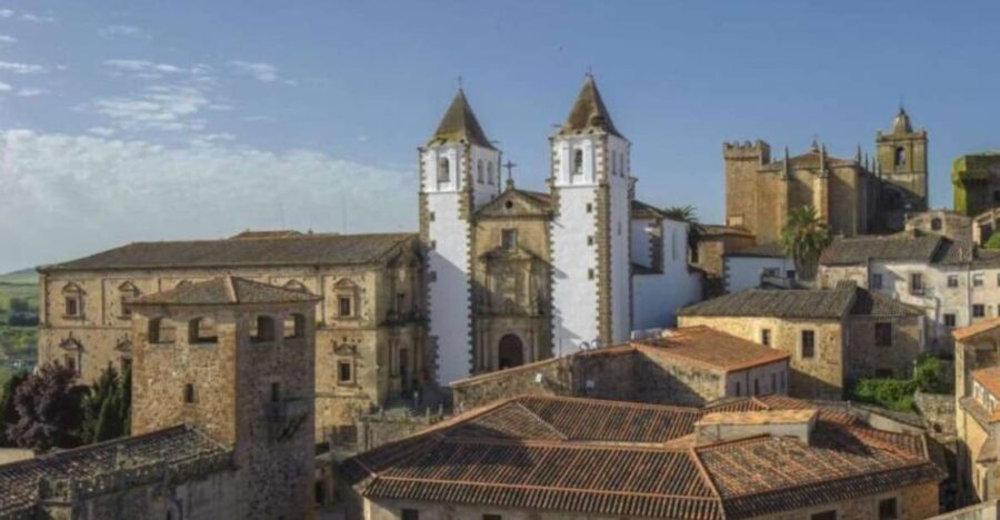 Caceres: Highlights, History and Jewish Quarter Walking Tour
