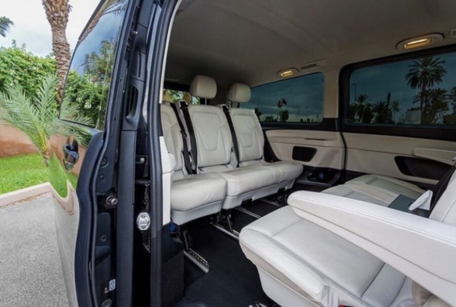 Rabat: Private Airport Transfer to or From Casablanca