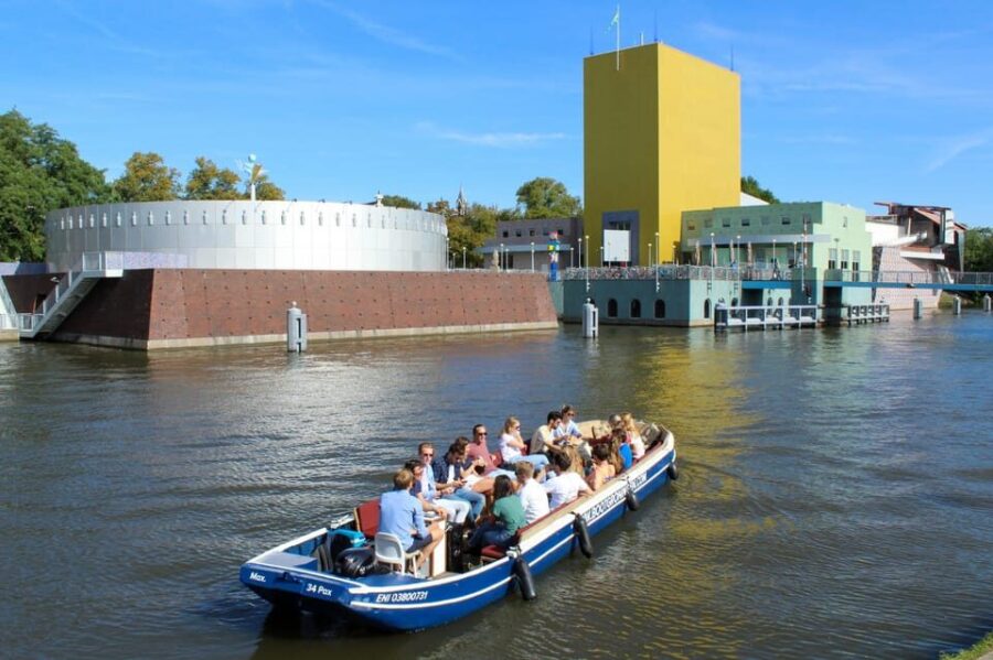 Groningen: Evening Cheese and Wine Cruise