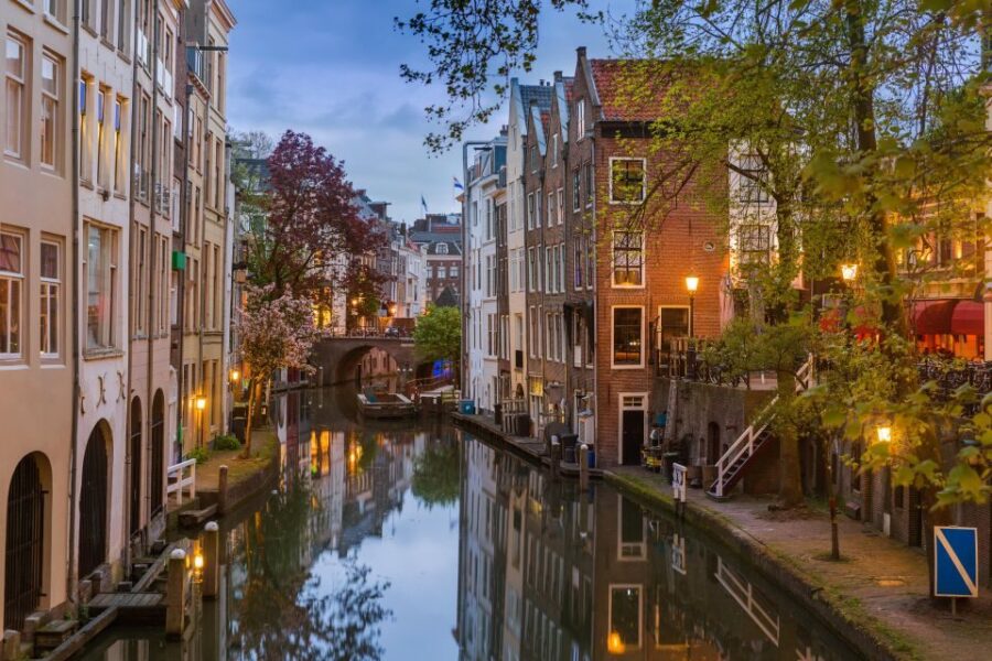 Utrecht in 1 Day: Walking Tour - Audioguide in 7 Languages
