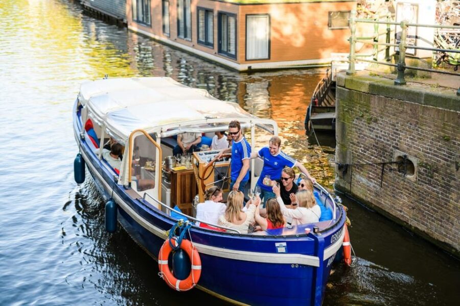 Amsterdam: Private Day Drinking Boat With Unlimited Mimosas