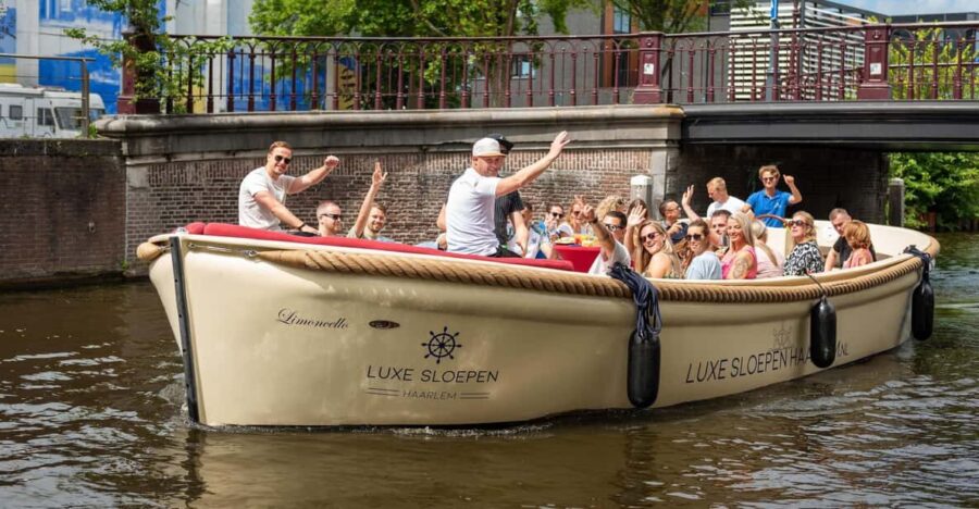 Guided Canal Cruise in Haarlem, See All the Highlights