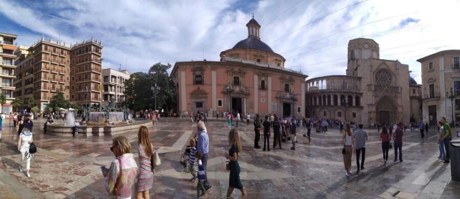 Valencia: City Walking Tour With Top Attractions - ITALIAN