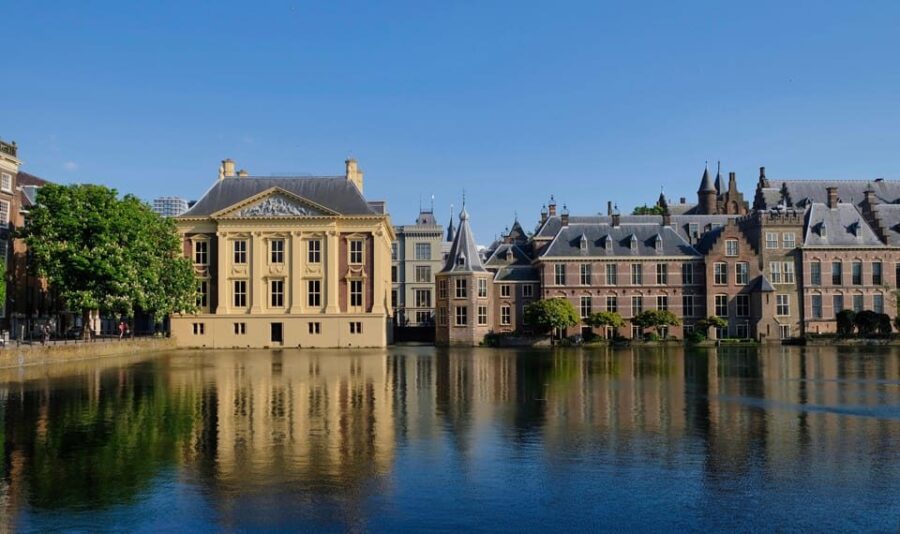 The Hague: City Walking Tour