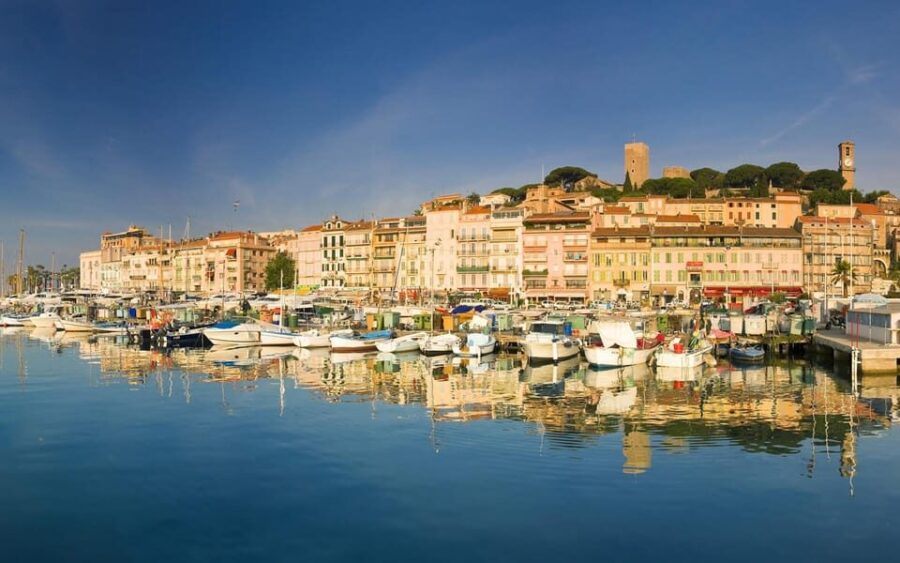 Cannes Walking Tour With Little Souvenir