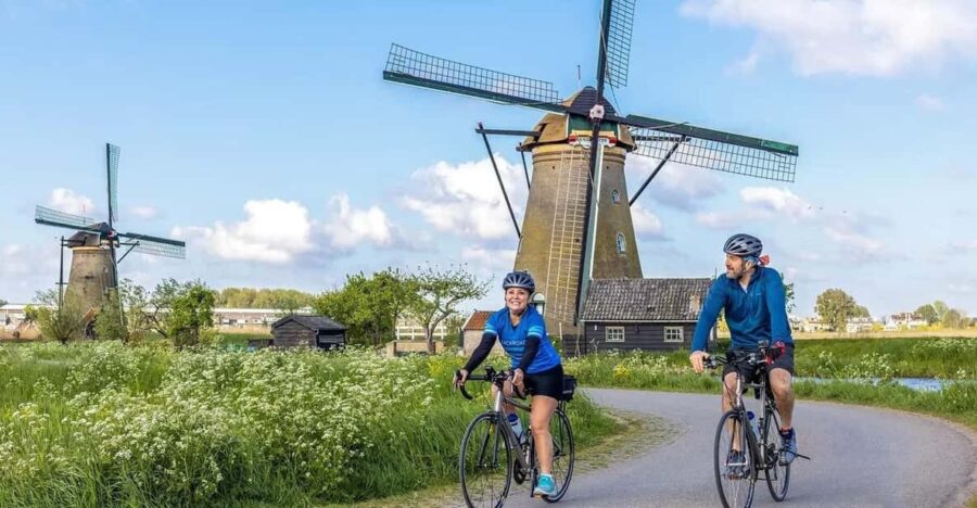 Rotterdam Countryside on the Wheels - Bike Tour Around City