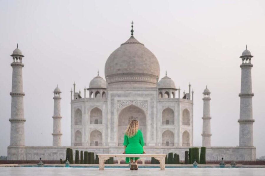 From Delhi: Tajmahal Sunrise & Agra Day Tour by Private Car
