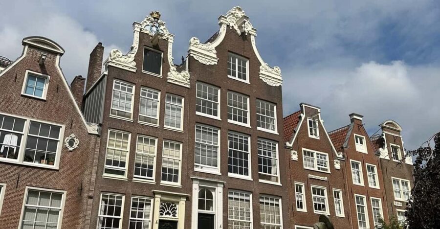 Amsterdam - the Worlds Playground - a Walking Tour