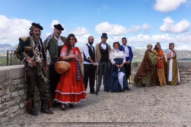 Tour in Ronda With Guided Visit and Setenil De Las Bodegas - Good To Know