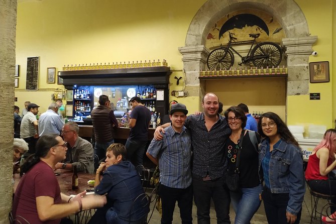 Traditional Bars Tour in the Historic Center of Guadalajara - Key Points