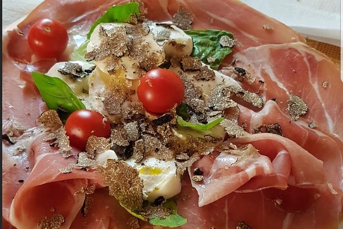 Truffle Hunting With Food Tasting - Exploring the Truffle Hunting Process