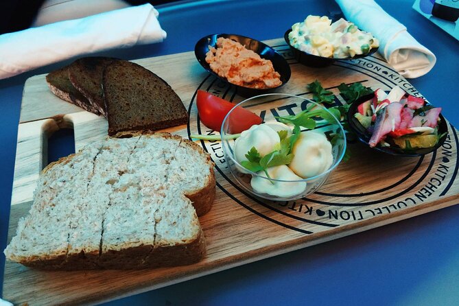 Unique Traditional Bulgarian Meal at the Seven Rila Lakes Hut - Good To Know