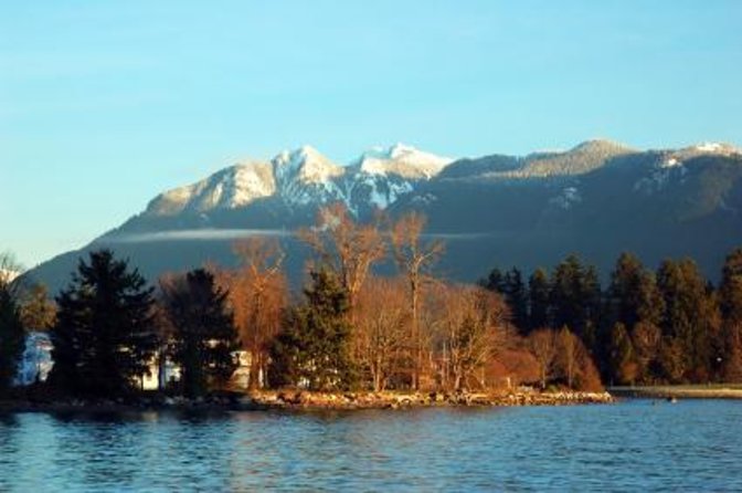 Vancouver Capilano Canyon Light and Peak of Christmas in Grouse Mountain - Good To Know
