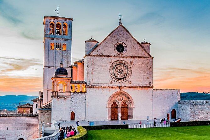 Visit ASSISI on Foot With the Audio Guide App for Smartphone - Overview of the Audio Guide App