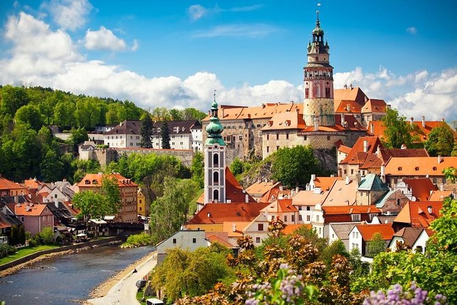 Walking Private Guided Tour in Cesky Krumlov With Local Certified Guide - Good To Know