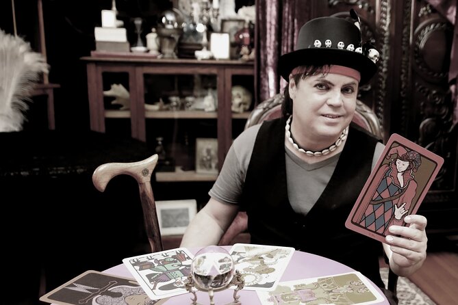 Wow! Dok Lazlos Tarot Party + Bonus Haunted Walking Tour - About Your Stay