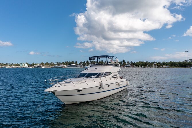 Yatch Day on Miami Waters - Good To Know