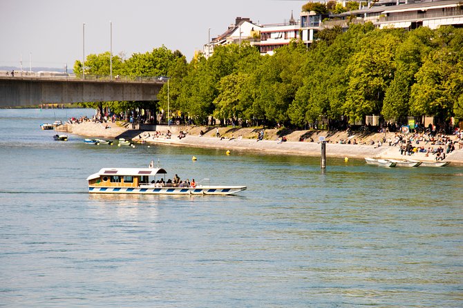 1 Hour Express Walk of Basel With a Local