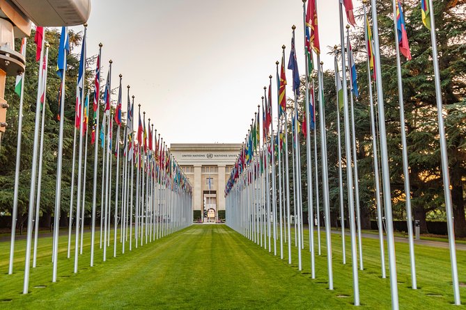 1 Hour Express Walk of Geneva With a Local - Explore the Citys Landmarks