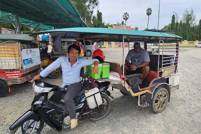10 Stop Phnom Penh Tour by Tuk-Tuk, Includes S21 & Killing Fields