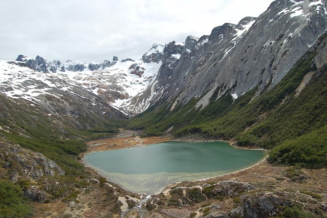 15 Flight Ushuaia and Emerald Lagoon Helicopter Overflight