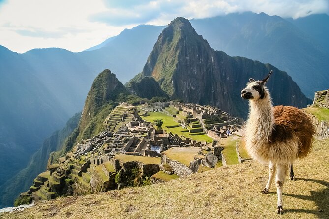2 Days Machu Picchu Expedition to Explore a Wonder of the World