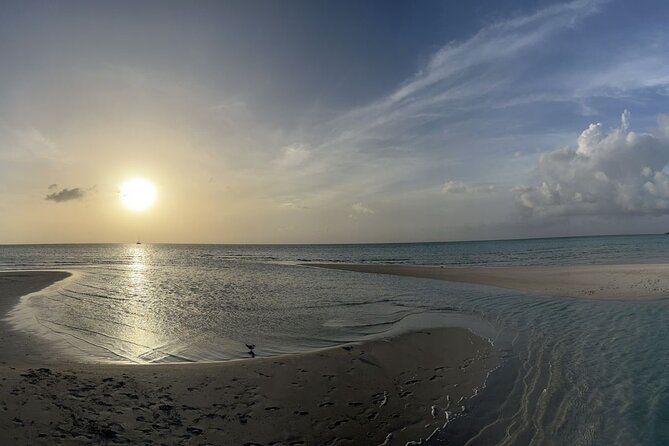 2 Hour Private Idyllic Sunset Cruise on Grace Bay Beach