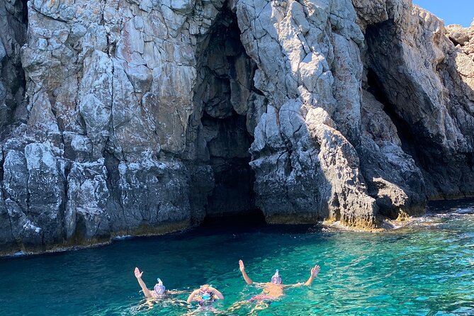 2-Hour the Beauties of Rhodes Island Private Guided Boat Tour - Traveler Photographs Showcase