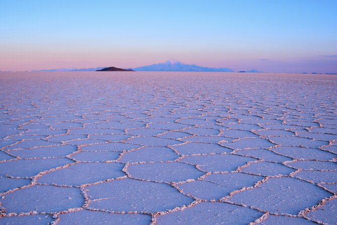3 Days Private Tour in Uyuni Salt Flats and Colored Lagoon - Tour Itinerary