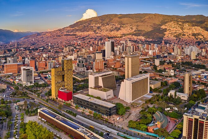 3-Hour Private Guided Tour in Medellin - Tour Overview