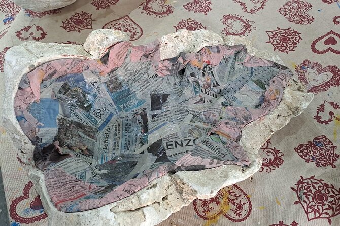 3 Hours Art Creation: Papier-mâché in the Studio in Pietrasanta