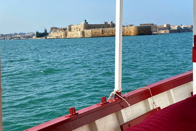 4-Hour Private Boat Tour of Ortigia Island With Lunch