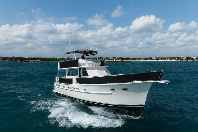4 Hours – 53 Hatteras – Tulum, Playa Del Carmen, Riviera Maya