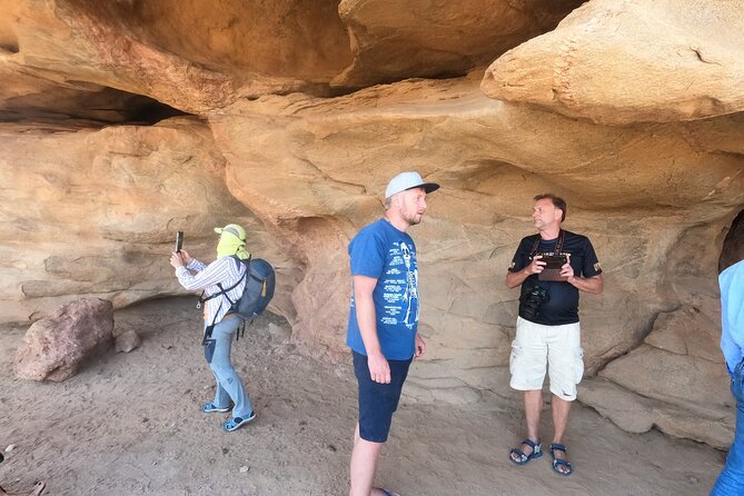 5-Day Mogadishu-Hargeisa Tour(the Africa’s Oldest Cave Paintings)