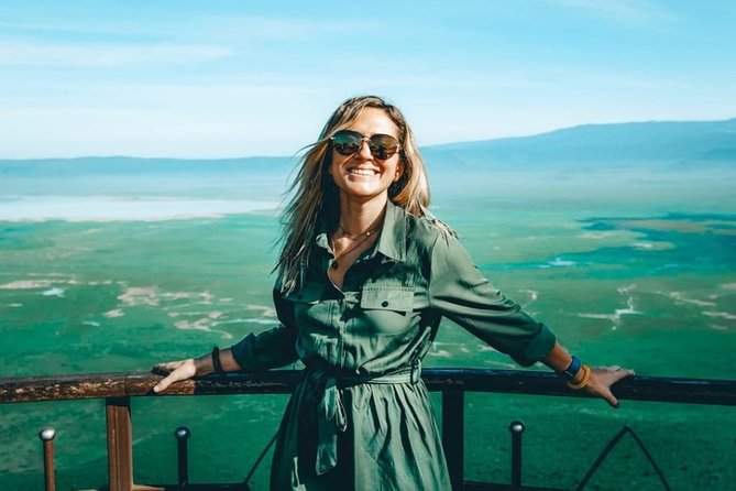 5-Days Private Midrange Safari: Serengeti, Ngorongoro & Manyara