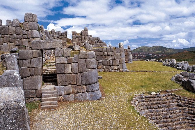 6 Days- Cusco || Sacred Valley || MachuPicchu || Maras&Moray || Rainbow Mountain - Tour Highlights